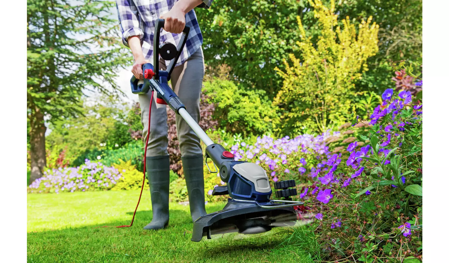 Spear & Jackson 30cm Corded Grass Trimmer - 600W