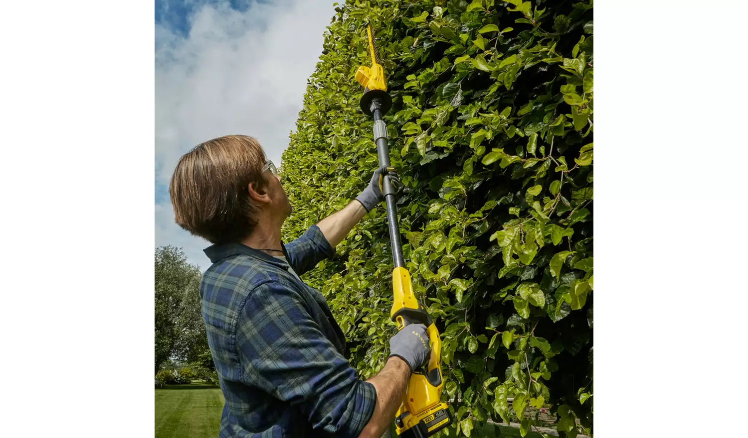 Stanley Fatmax 45cm Cordless Pole Hedge Trimmer - 18V