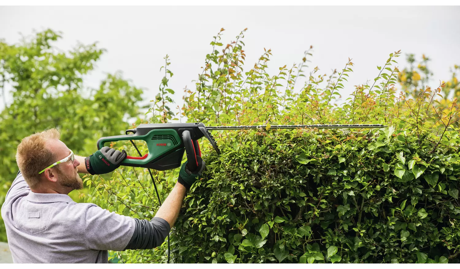Bosch Advanced Hedge Cut 70 Electric Hedge Trimmer