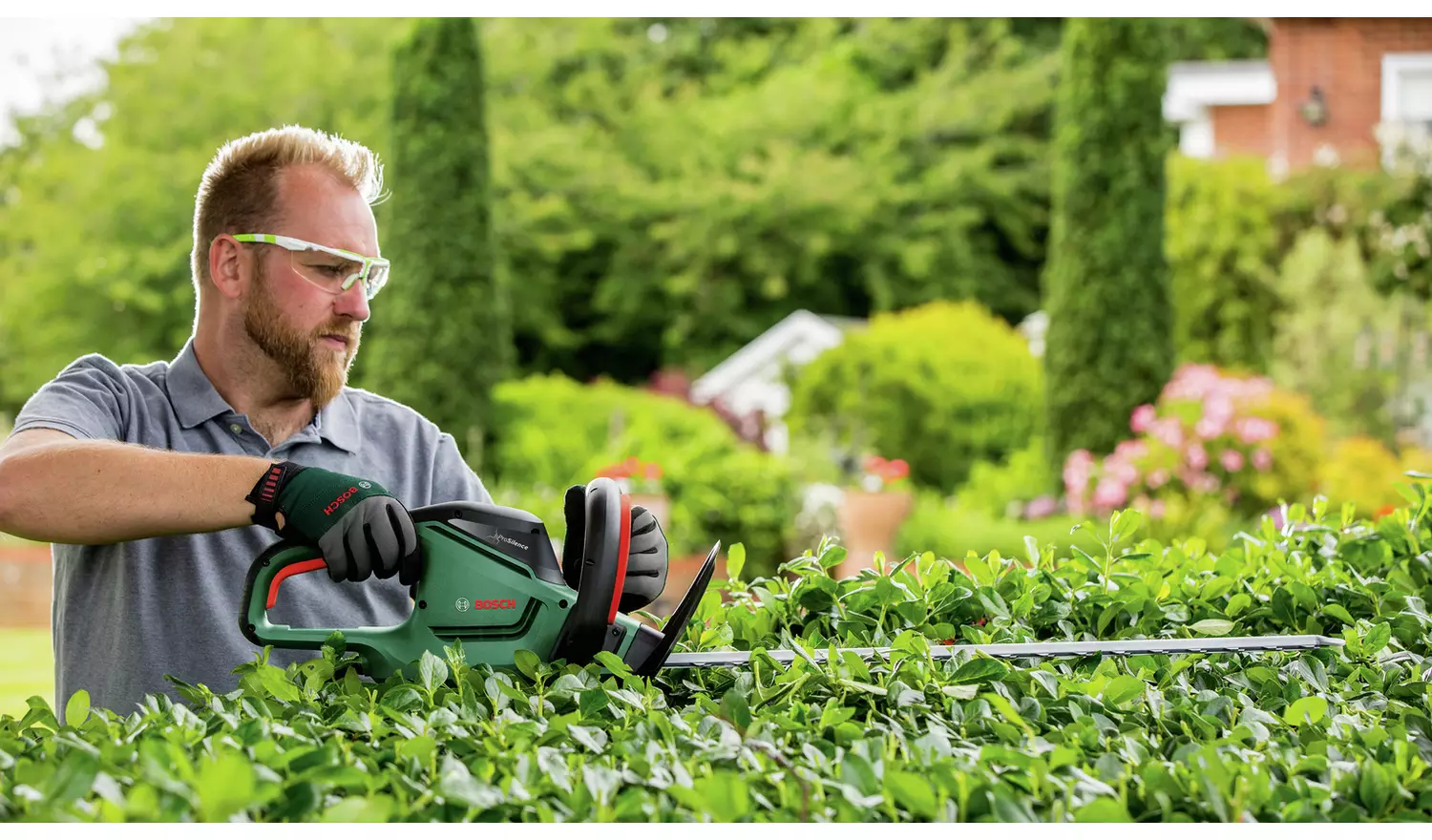 Bosch Advanced Hedge Cut 60 Corded Hedge Trimmer