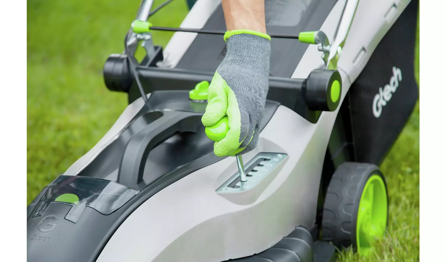 Gtech 42cm CLM50 Cordless Electric Rotary Lawnmover - 48V