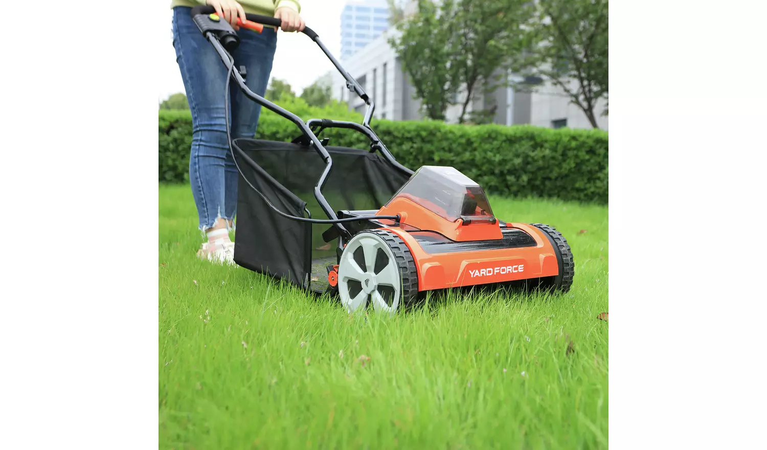 Yard Force LM C38A Cordless Cylinder Lawnmower