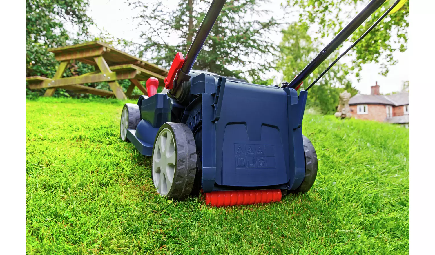 Spear & Jackson Cordless 34cm Lawnmower & 25cm Grass Trimmer