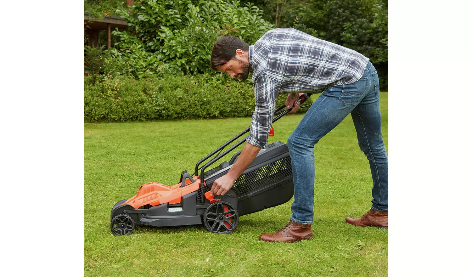 Black + Decker EasySteer 38cm Corded Rotary Lawnmower -1600W