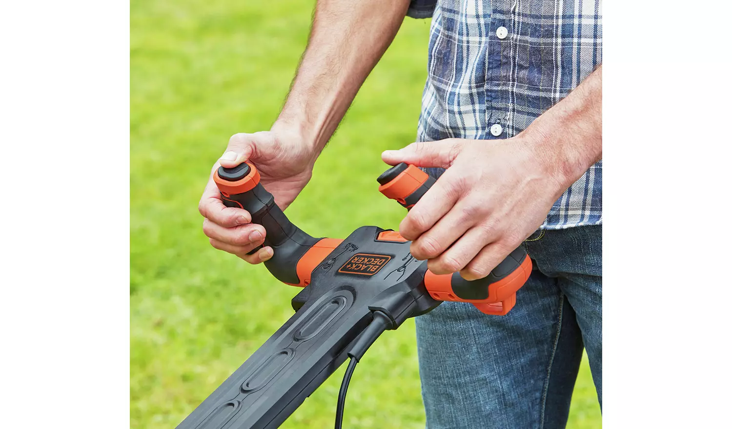 Black + Decker EasySteer 38cm Corded Rotary Lawnmower -1600W