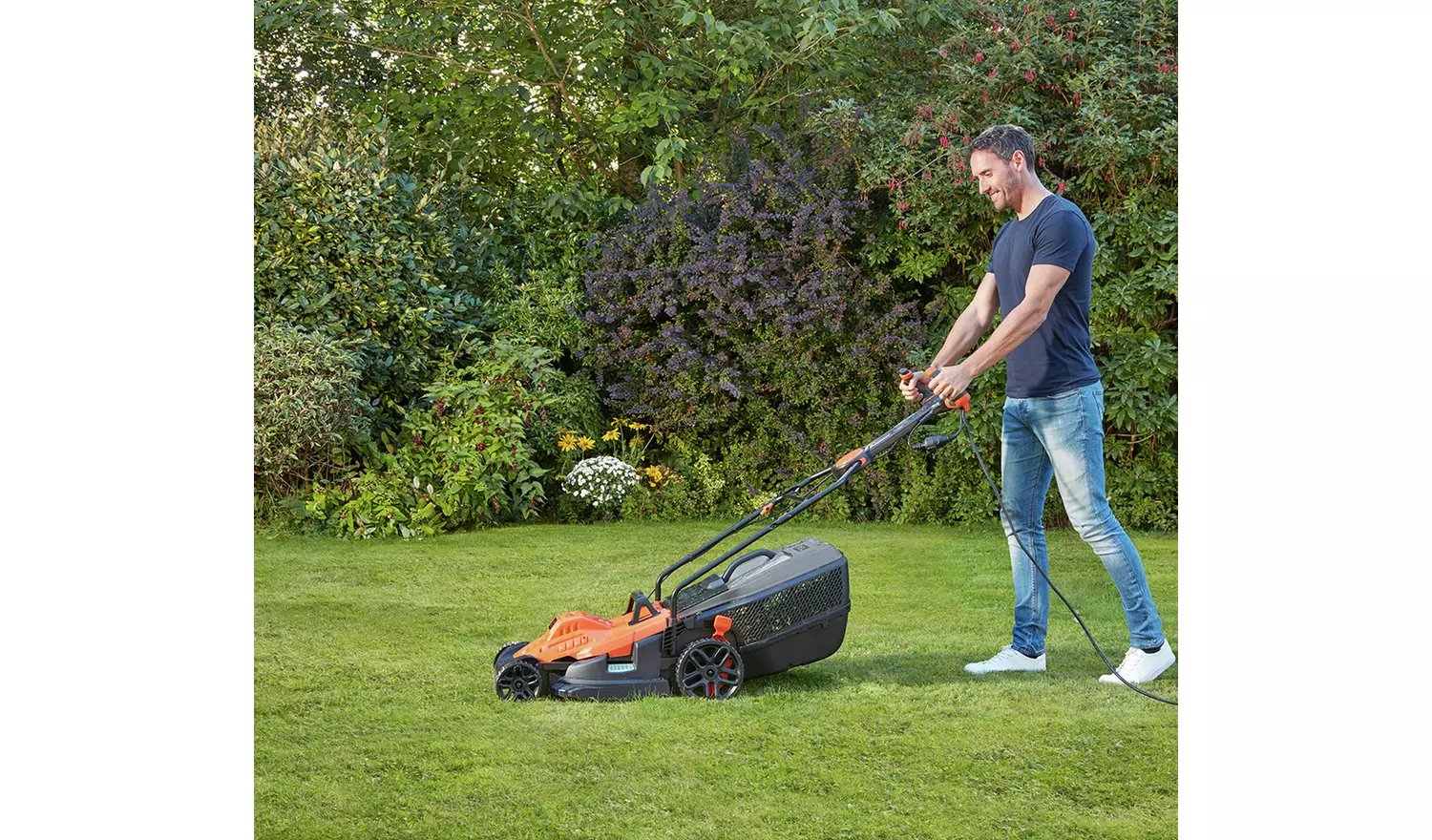 Black + Decker EasySteer 42cm Corded Rotary Lawnmower -1800W