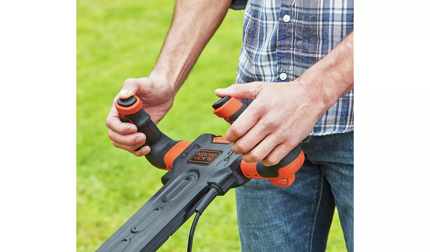 Black + Decker EasySteer 42cm Corded Rotary Lawnmower -1800W