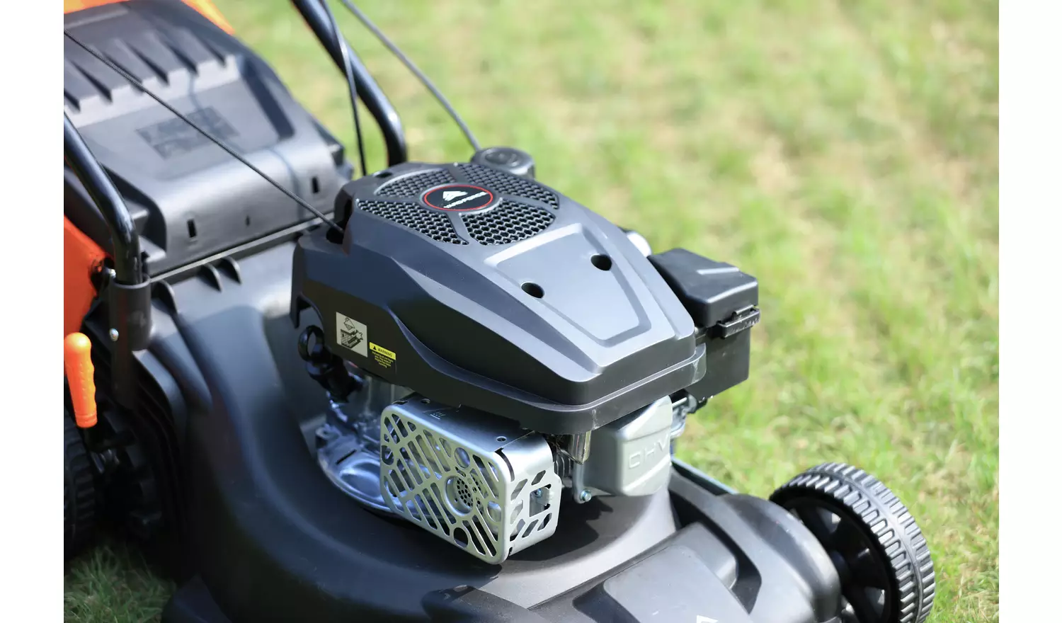 Yard Force 40cm Self Propelled Petrol Lawnmower - 127cc