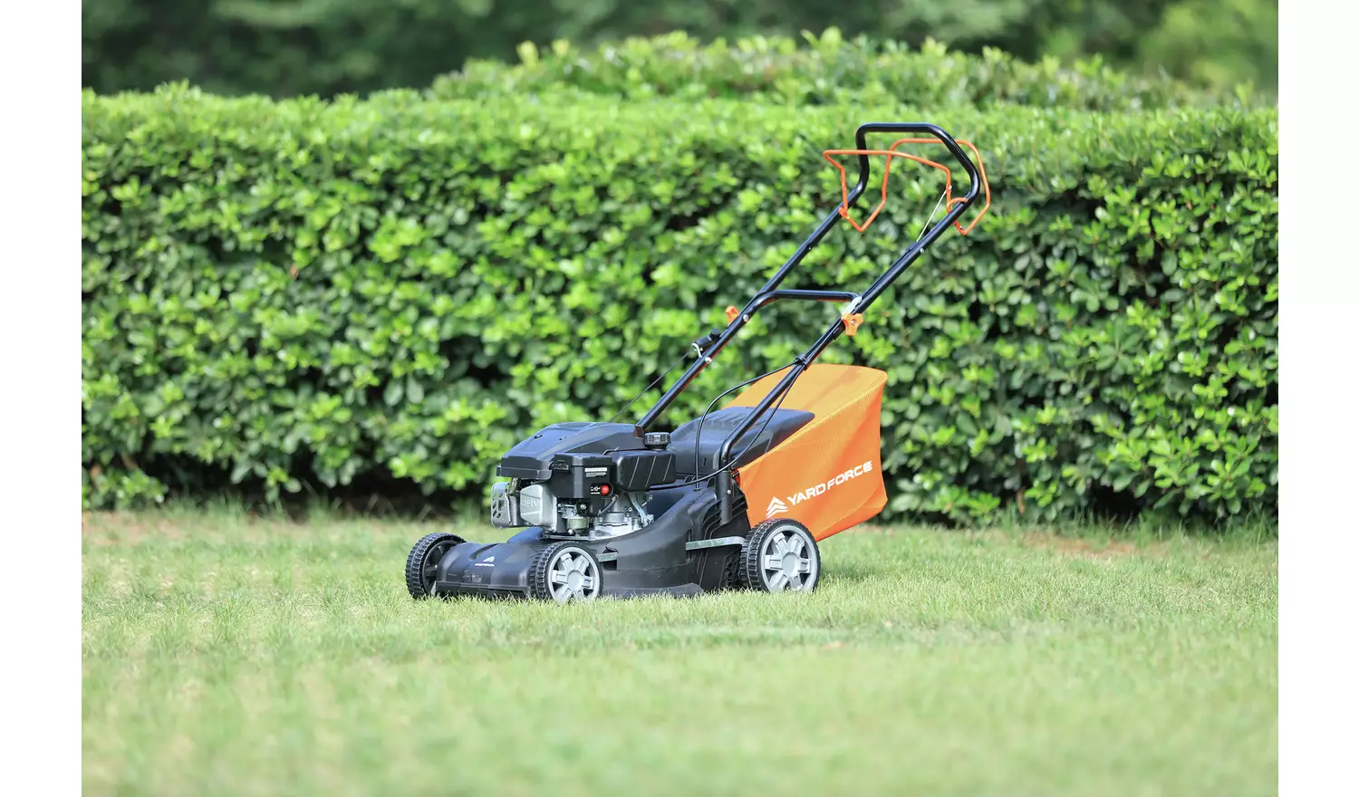 Yard Force 40cm Self Propelled Petrol Lawnmower - 127cc