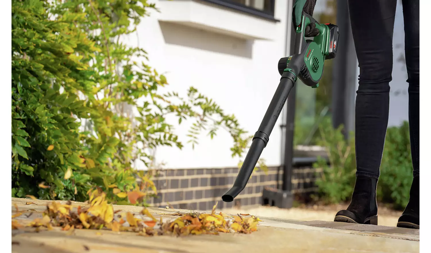 Bosch Cordless Leaf Blower - 18V