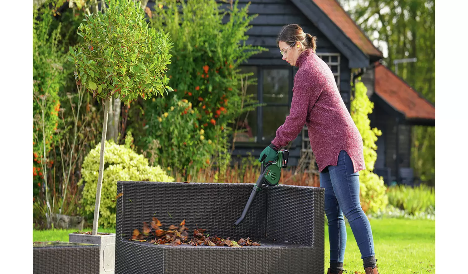 Bosch Cordless Leaf Blower - 18V