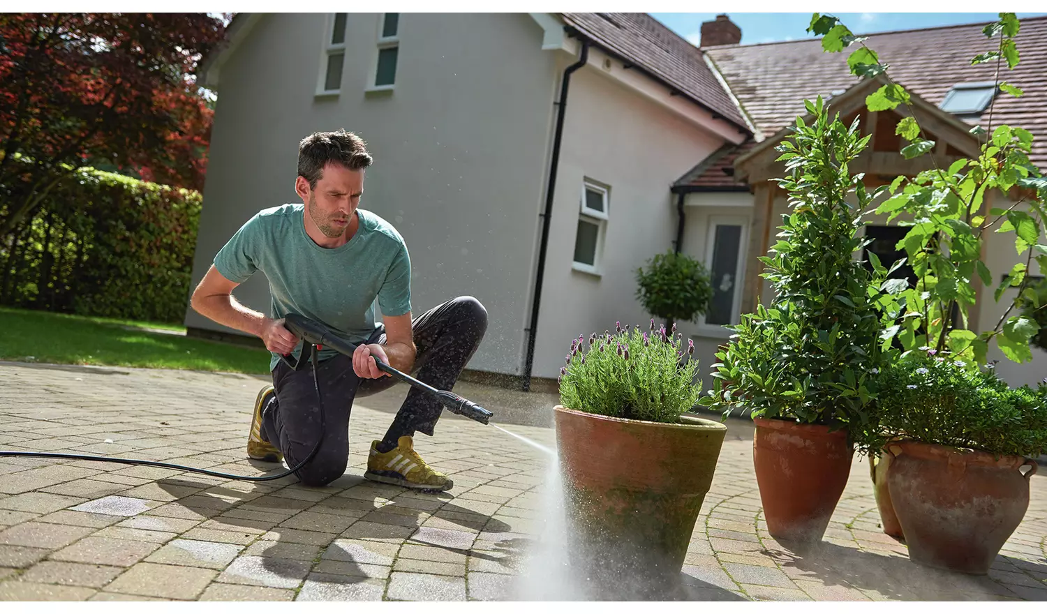 Bosch Universal Aquatak 135 Pressure Washer - 1900W