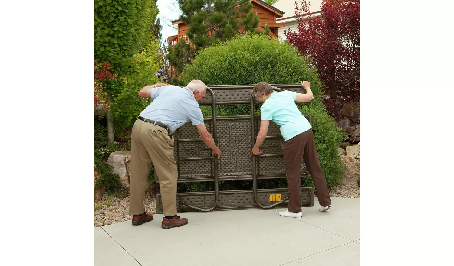 Lifetime 6 Seater Plastic Picnic Table - Brown