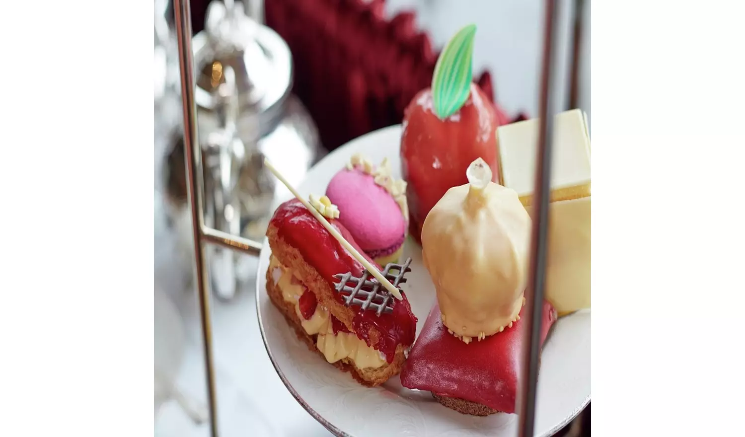 Red Letter Days The Rubens At Palace Bottomless Champagne