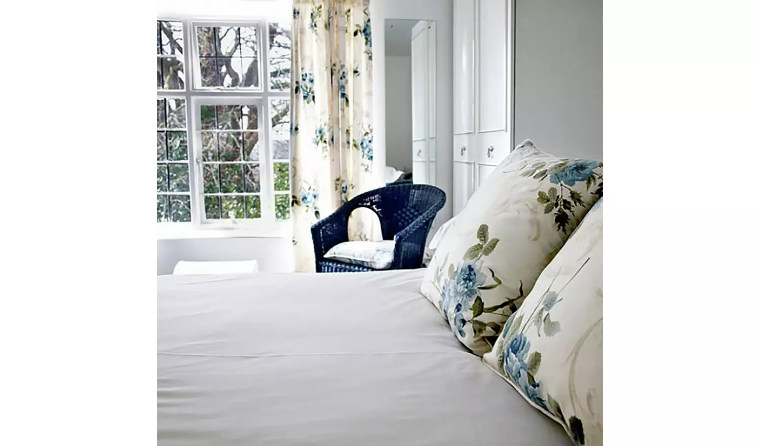 Activity Superstore Stay With Dinner At The Grove For Two