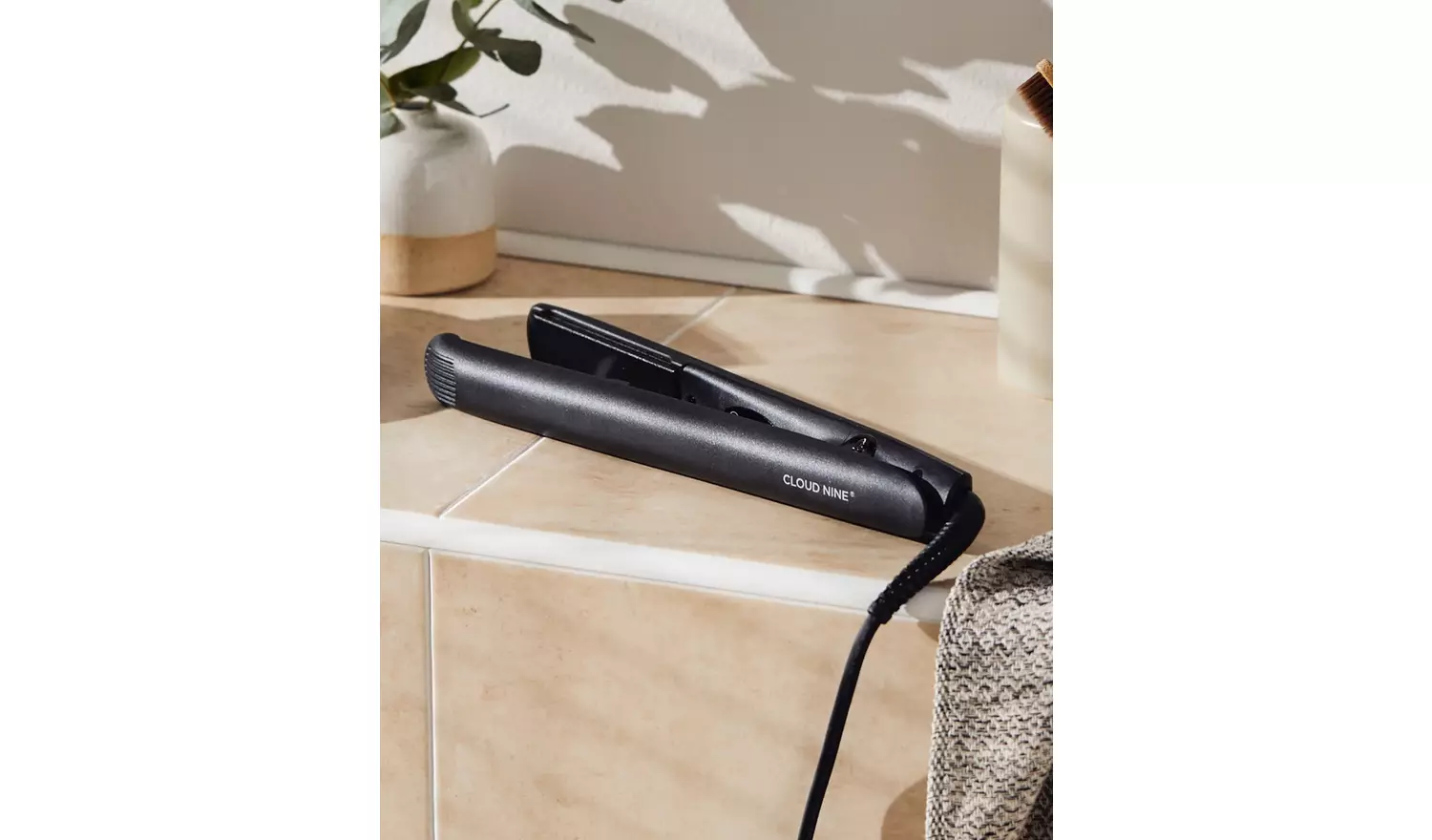 CLOUD NINE C9-T1.0 Touch Iron Hair Straightener - Black