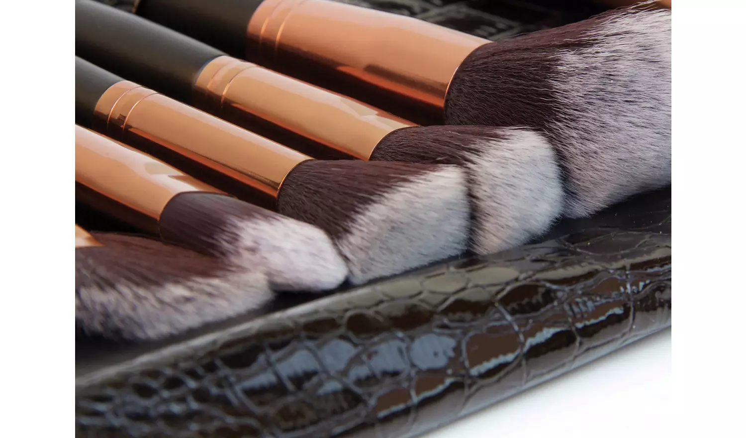 Rio Professional 24 Piece Cosmetic Make-up Brush Set