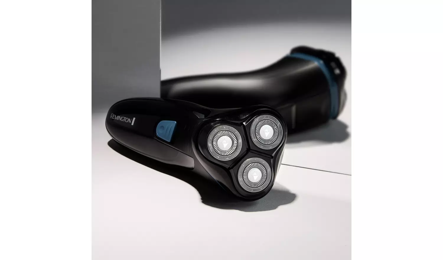 Remington R1 Style Series Rotary Electric Shaver R1000