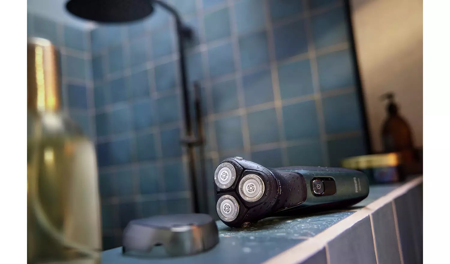 Philips Series 3000 Wet & Dry Electric Shaver S3243/12