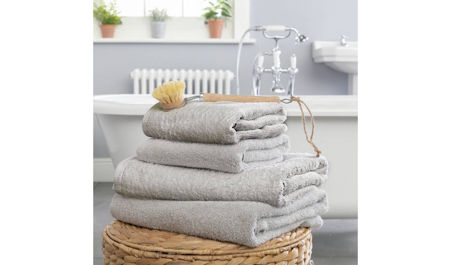 Home Essentials Plain 4 Piece Towel Bale - Grey