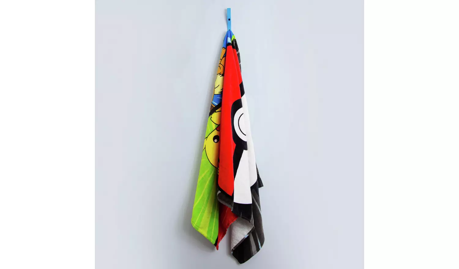 Pokémon Action Beach Towel - Multicoloured