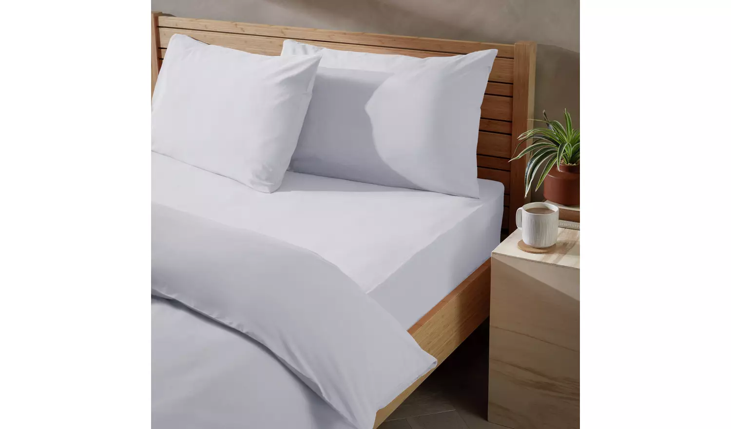 Habitat Washed Plain White Fitted Sheet - Superking