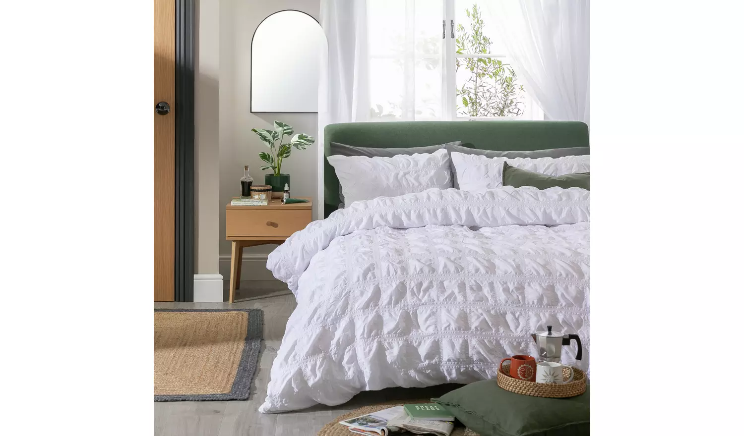 Habitat Seersucker Square White Bedding Set - Single