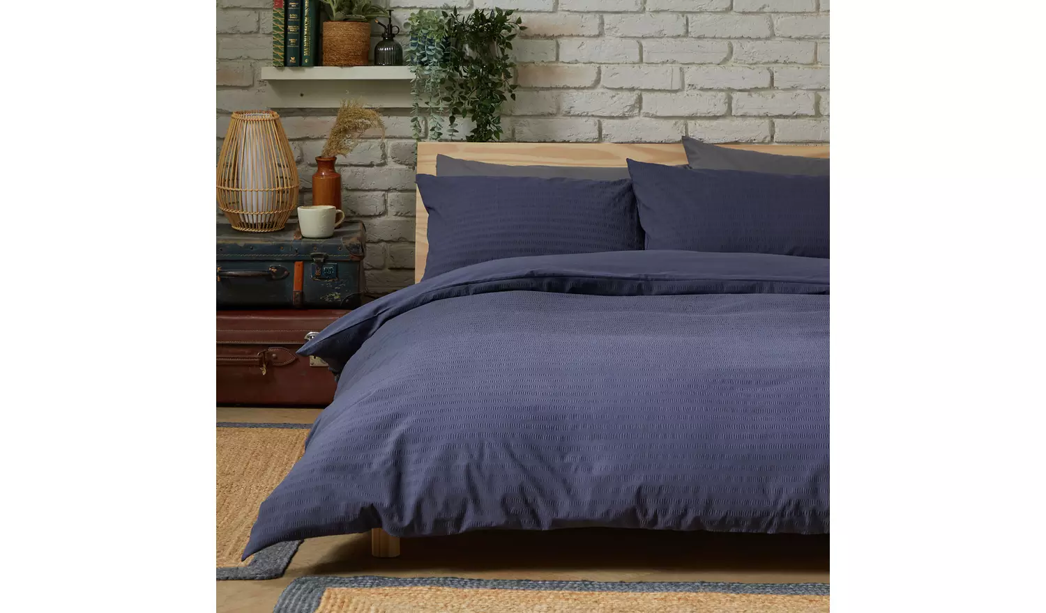 Habitat Stripe Seersucker Navy Bedding Set - Single