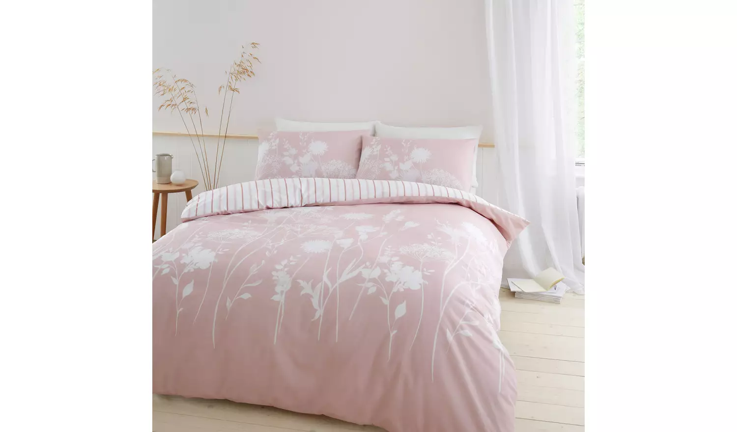 Catherine Lansfield Meadowsweet Blush Bedding Set - Single