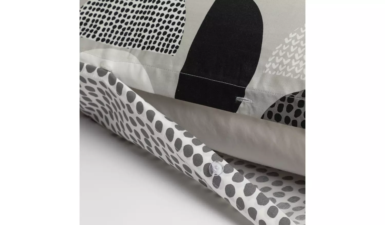 Habitat New Geo Blocks Monochrome Bedding Set - Single
