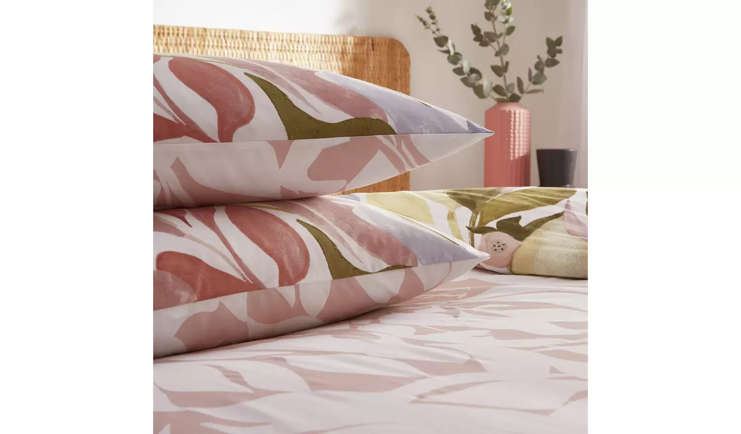 furn Amarosa Floral Pink Bedding Set - King size