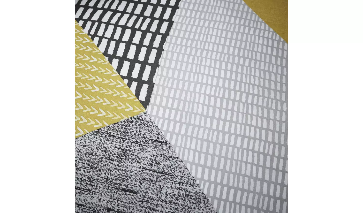 Catherine Lansfield Larsson Geo Ochre Bedding Set - Kingsize