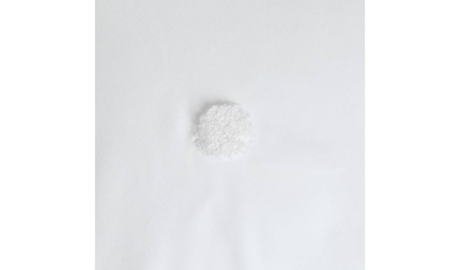 Habitat Tufted White Polka Dot Bedding Set - King size