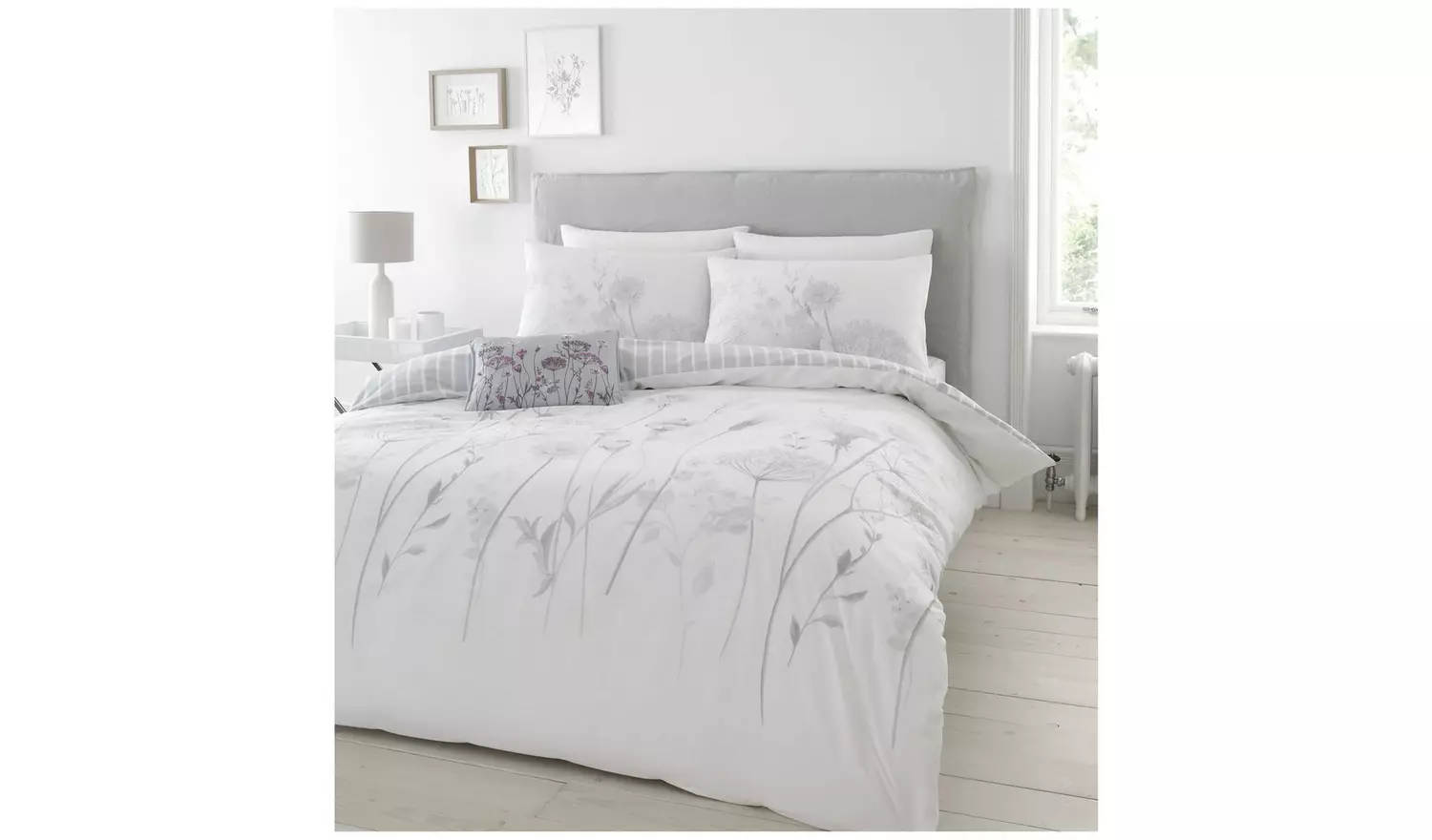 Catherine Lansfield Floral Print White Bedding Set - Single
