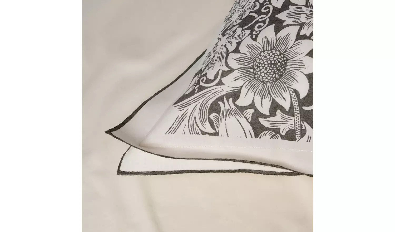 Habitat x Morris & Co. Sunflower Woodblock Bedding - S King