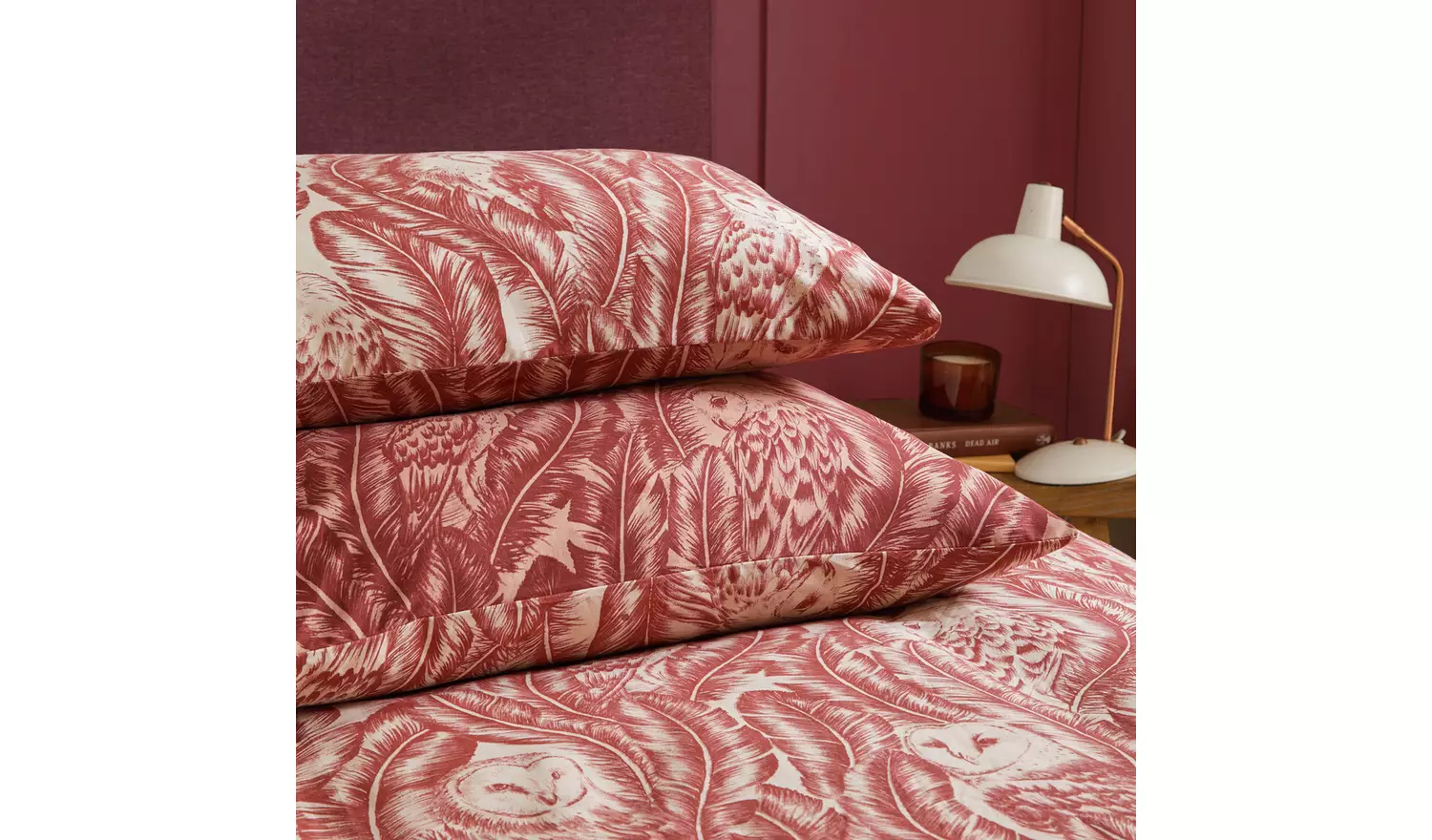 Wylder Albus Red and White Bedding Set - Superking