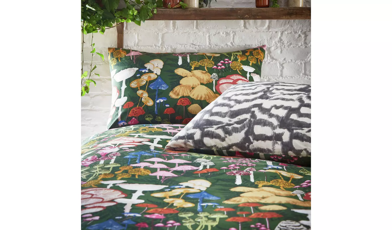 furn Amanita Green Bedding Set - Double