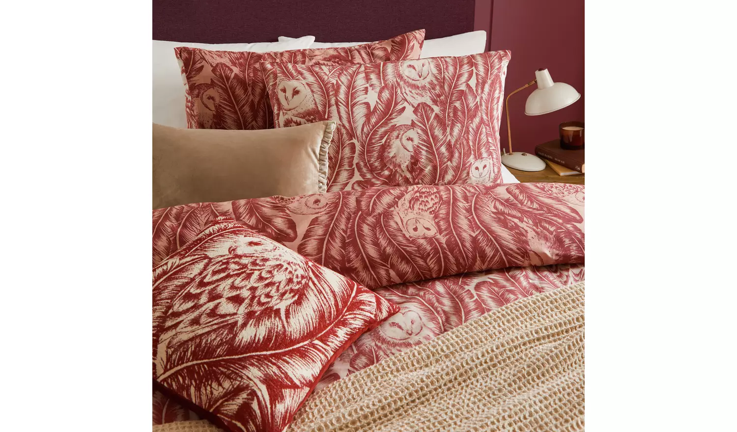 Wylder Albus Red and White Bedding Set - Double