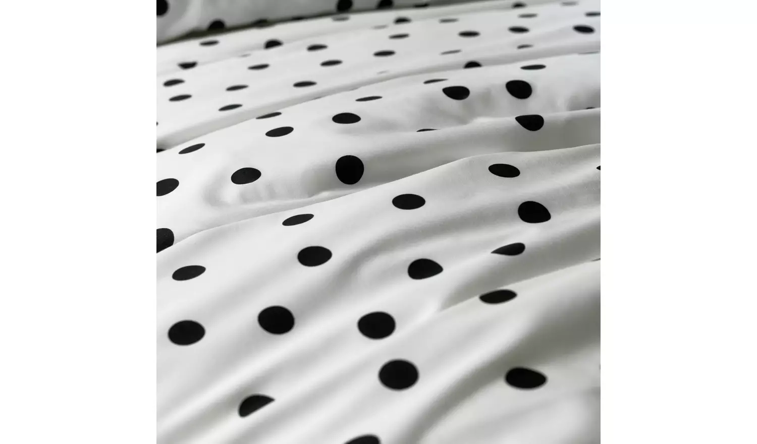 Habitat Monochrome Spots White & Black Bedding Set - Single