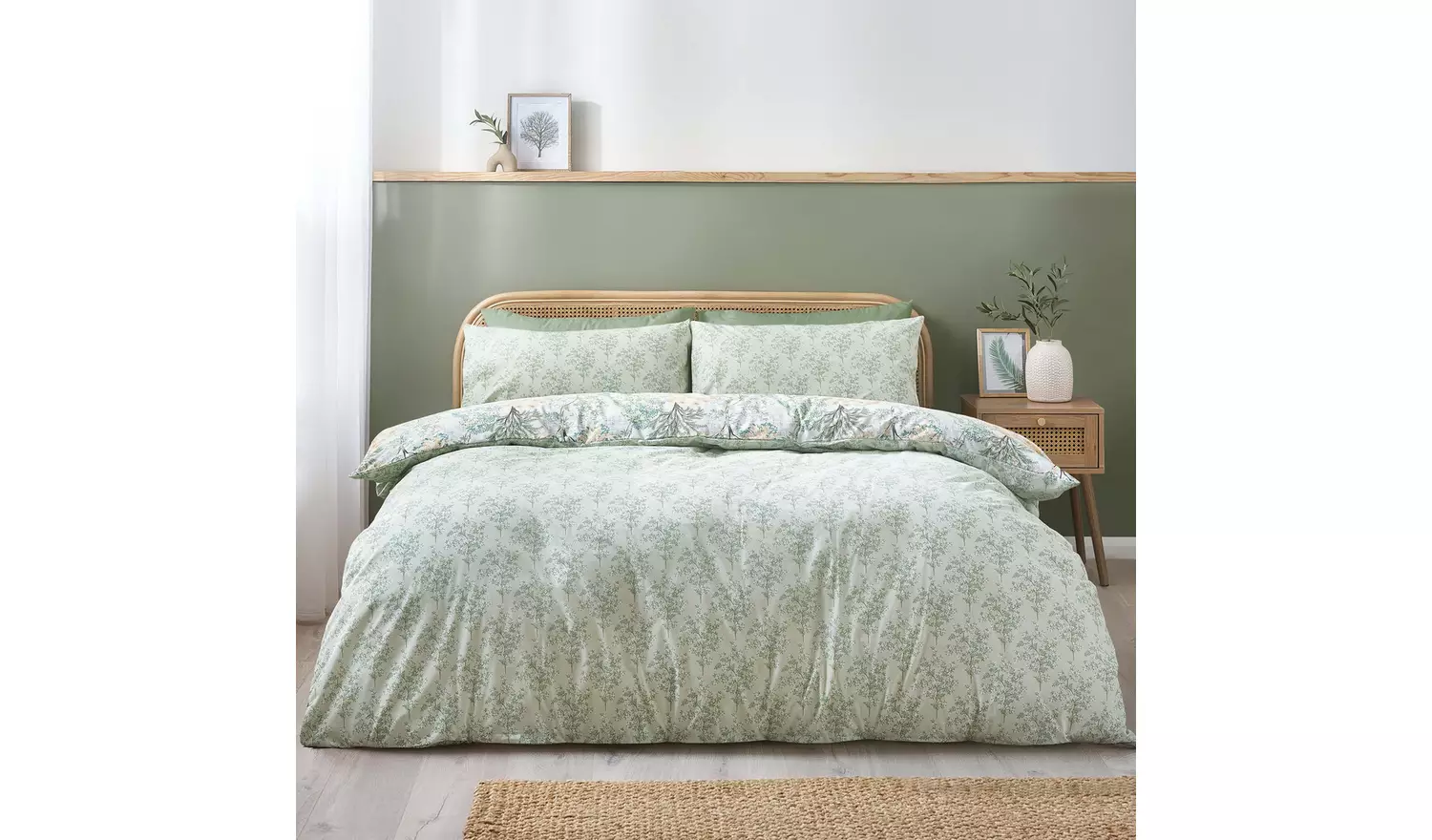 Catherine Lansfield Forest Blossom Green Bedding Set - King
