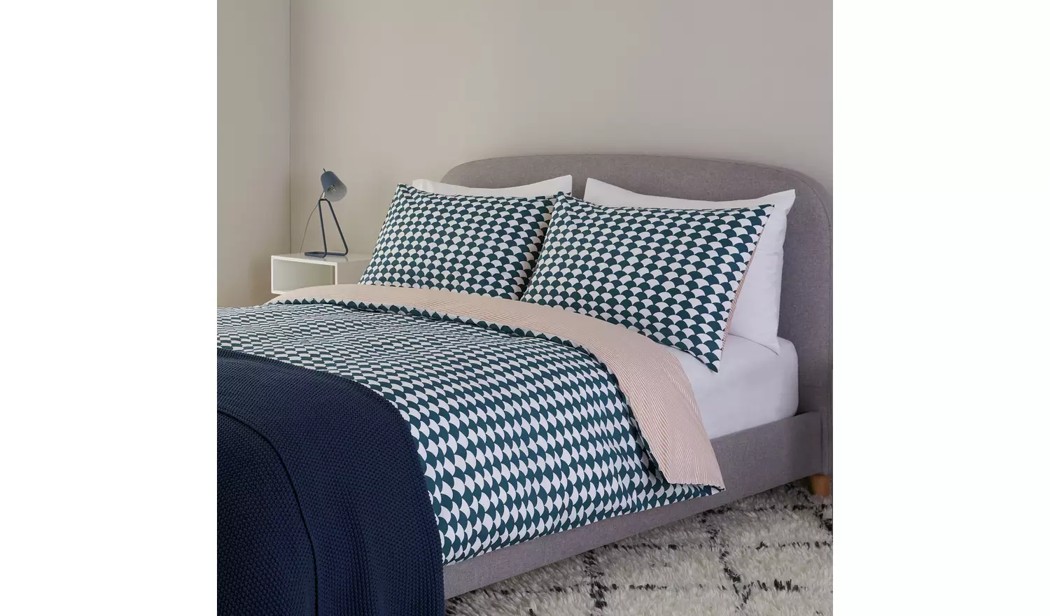 Habitat Cotton Scallop Teal Reversible Bedding Set -Kingsize