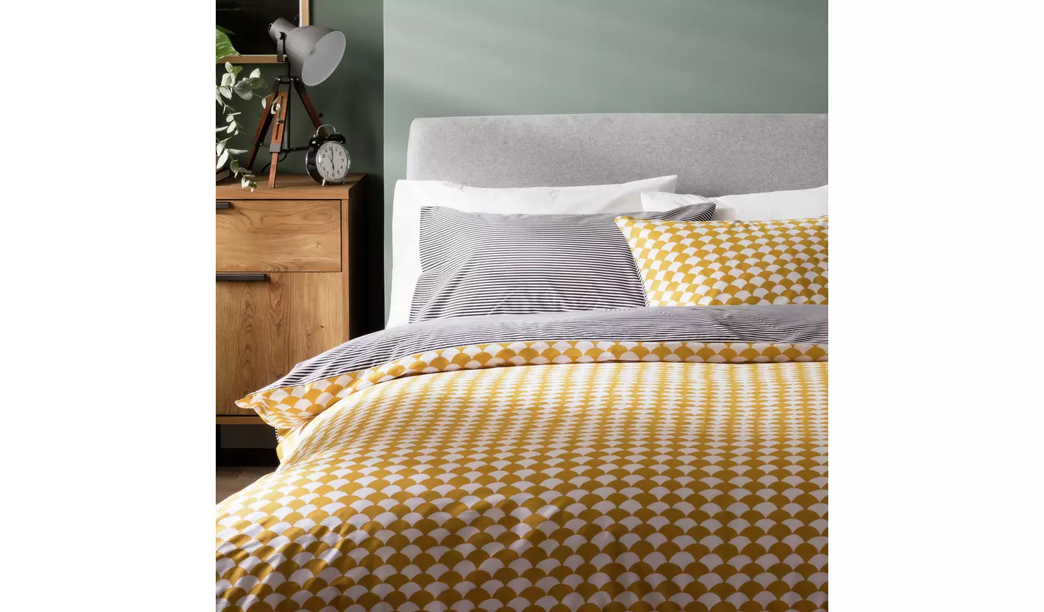 Habitat Cotton Scallop Yellow Bedding Set - Kingsize