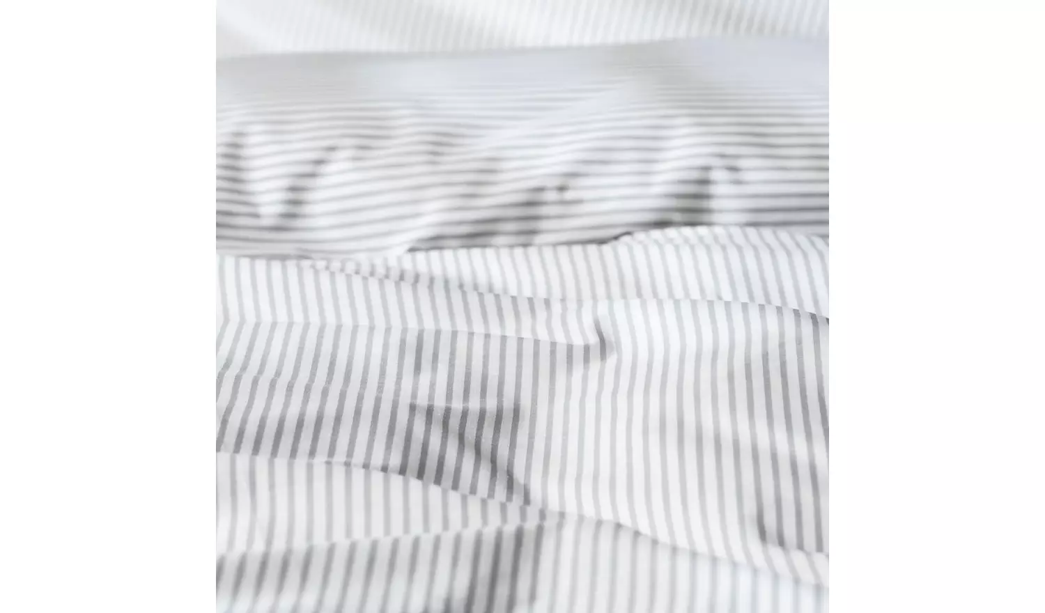 Habitat Stripe White & Grey Bedding Set - Single