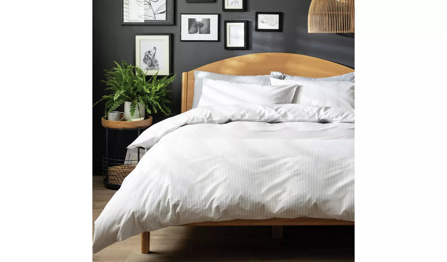 Habitat Stripe White & Grey Bedding Set - Double