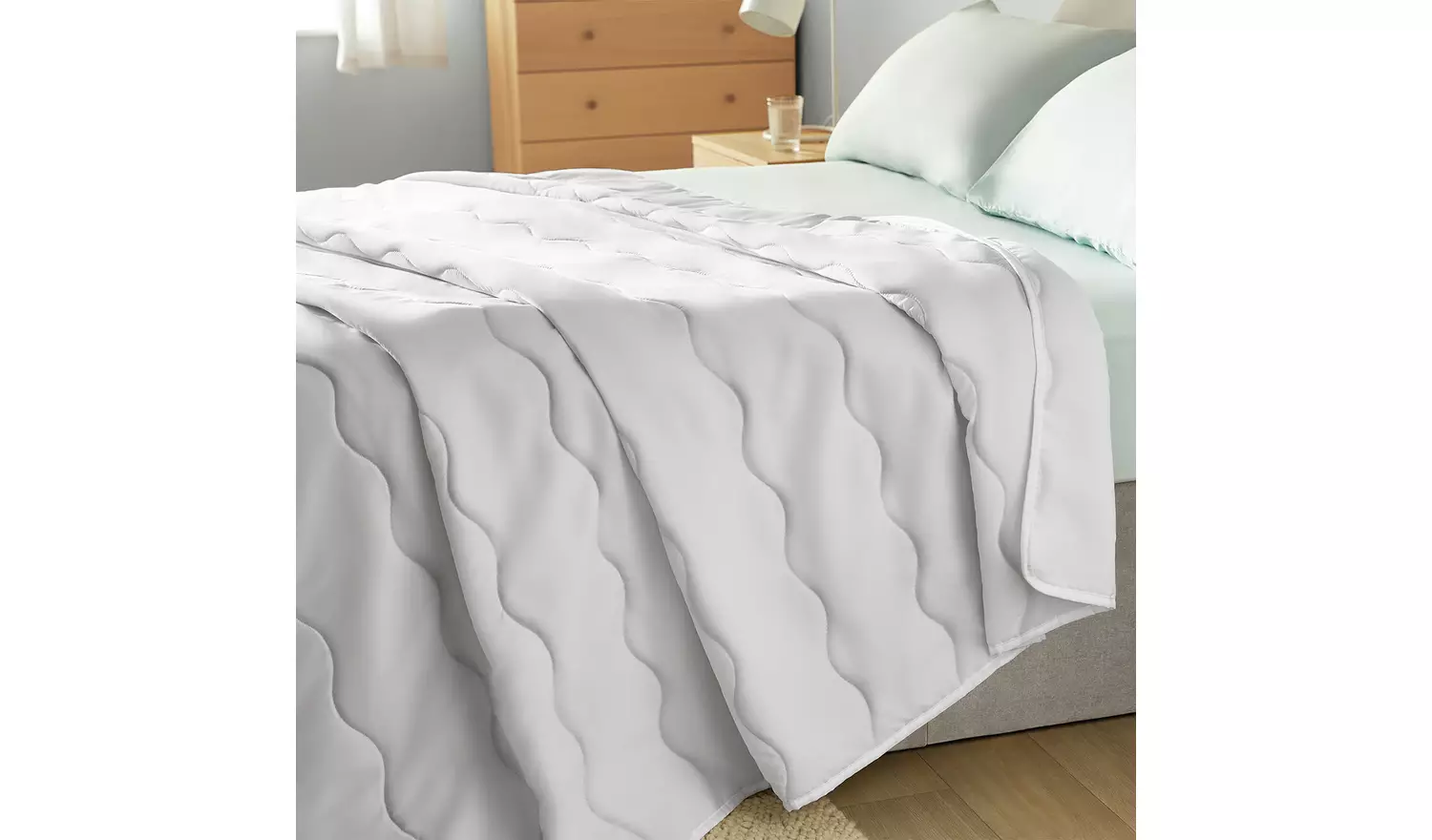 Silentnight Summer Breeze 2.5 Tog Duvet - Double