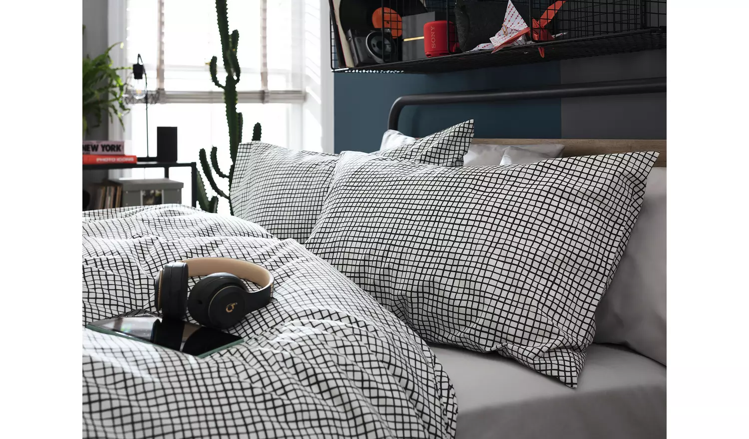 Habitat Willow Cotton Standard Pillowcase Pair - White Black