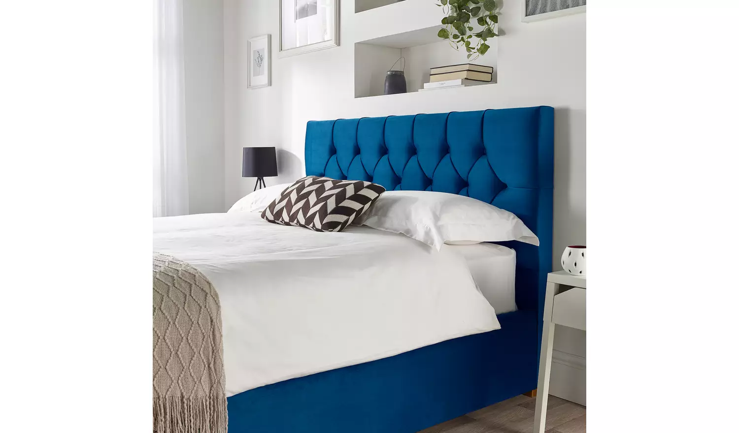 CL Boutique Velvet Double Ottoman Bedframe - Navy