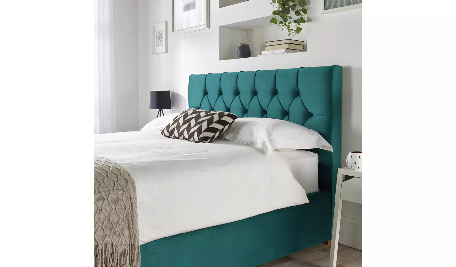 CL Boutique Velvet Superking Ottoman Bedframe - Emerald