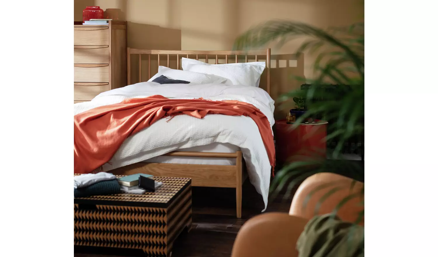 Habitat Chiltern Spindle Kingsize Wooden Bed Frame - Oak.fcBozu{display:-webkit-box;display:-webkit-flex;display:-ms-flexbox;display:flex;-webkit-flex-direction:column;-ms-flex-direction:column;flex-direction:column;width:100%;margin-bottom:25px;}/*!sc*/
