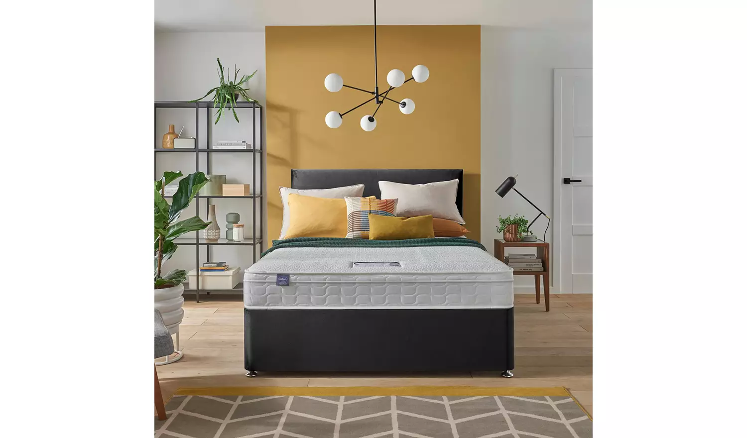 Silentnight Travis Small Double 2 Drawer Divan Bed- Charcoal